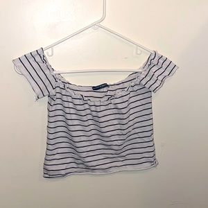 very stretchy even though it’s one size